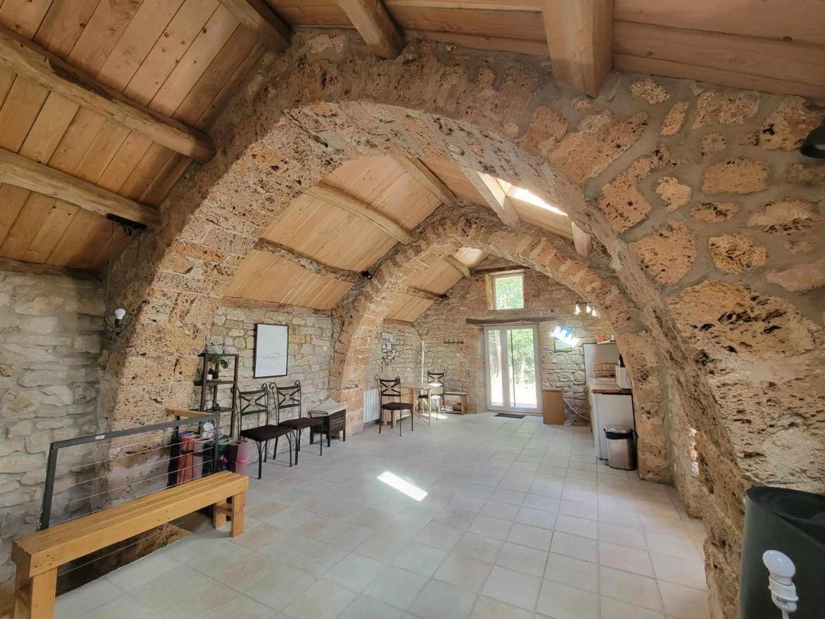 Maison Des Biches Saint-Jean-et-Saint-Paul Bagian luar foto